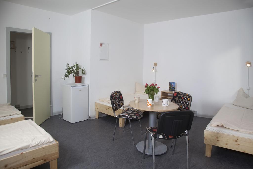 Hostel Pro-social